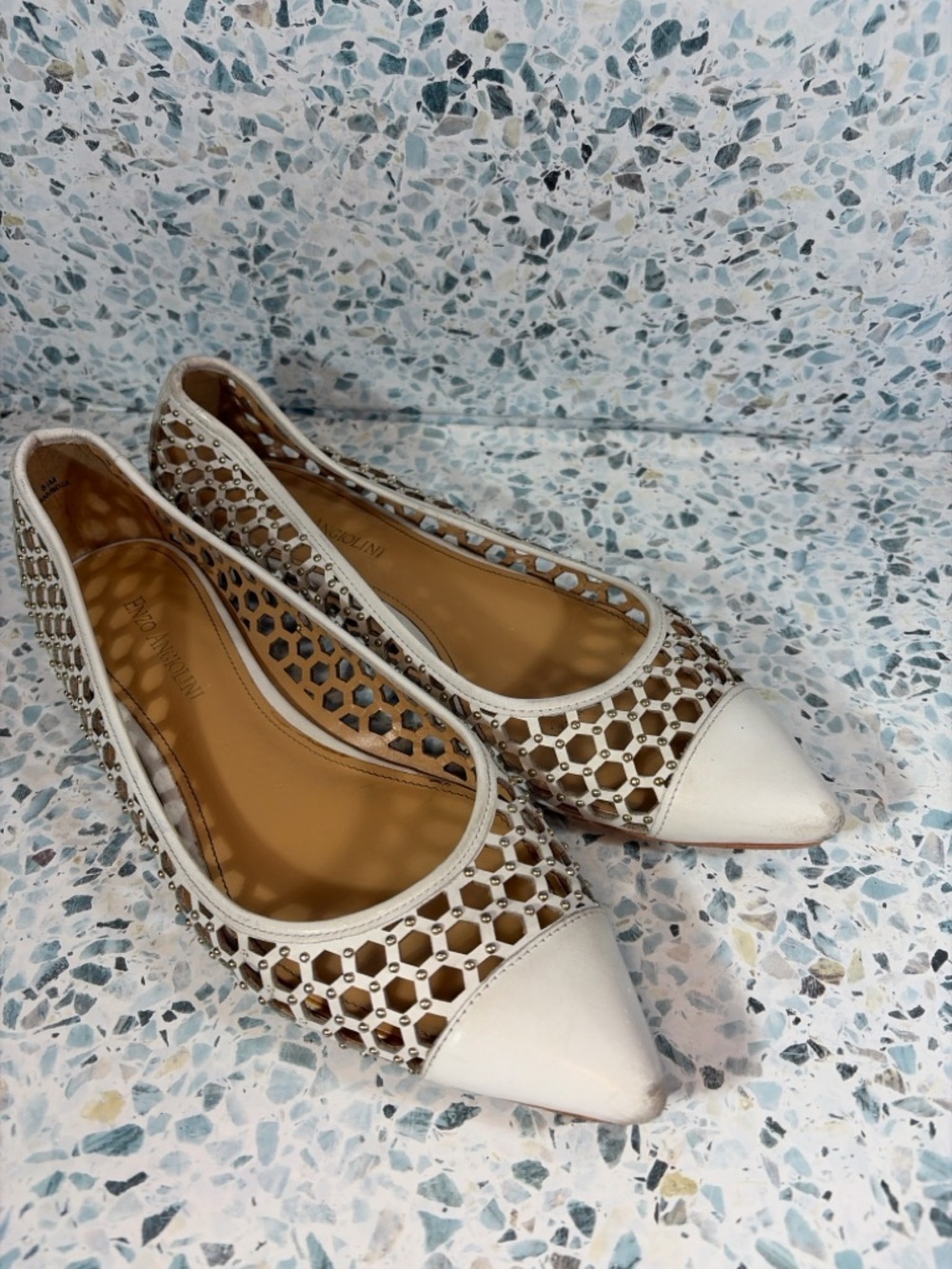 Enzo Angiolini Arabella Studded Cutout Flats White Leather Pointed Toe Size 8.5 - Picture 3 of 5